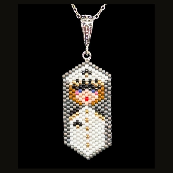 Handwoven handcrafted beaded female Navy Naval Officer pendant necklace - Picture 1 of 6